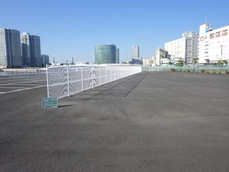 フェンスの施工写真（仮素材）1